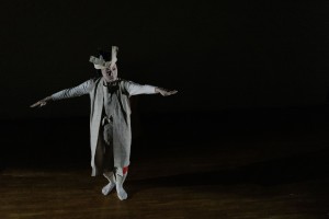 VK 30 ans - Visite Eva Nguyen Binh performance TAMAUSAGI de Hanayo curatée par Karin Schlageter (crédit Minechika Endo) (212)