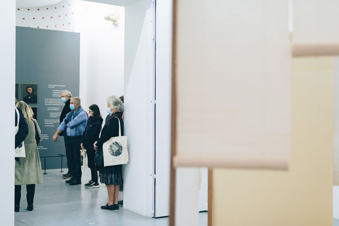 Private visit of the exhibition Les vies minuscules, for the patrons of the festival at the Collection Lambert in Avignon by the curator Cecile Debray. Avignon, October 24 2020. Photograph by Louise Quignon / Hans Lucas. 
Visite privee de l exposition Les vies minuscules, pour les mecenes du festival a la Collection Lambert en Avignon par la commissaire Cecile Debray. Avignon, 24 octobre 2020. Photographie de Louise Quignon / Hans Lucas.