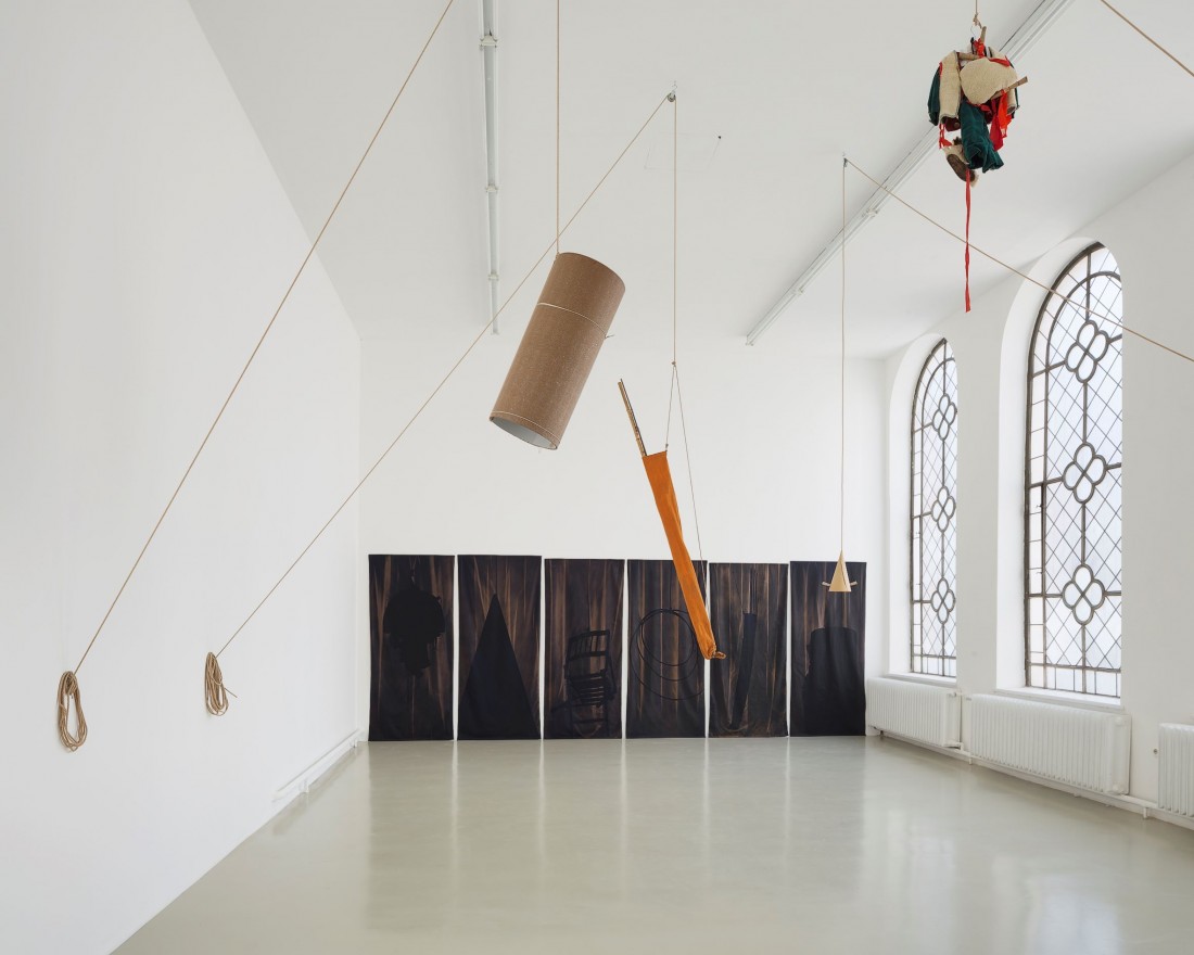 14 Brandenburg exhibition view Ulla von Brandenburg_Drinnen ist nicht Draußen_ Kunstverein Hannover, 2014 photo Raimund Zakowski 4